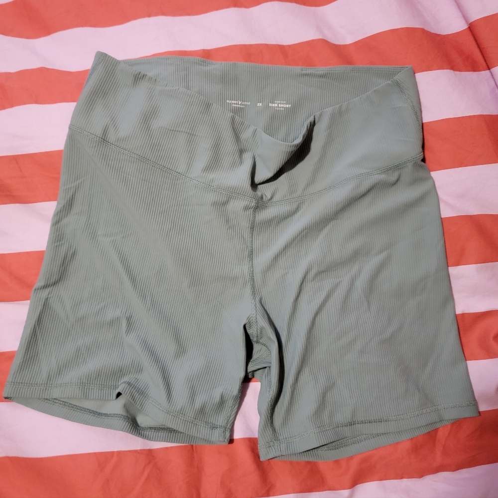 BUNDLE OF 4 - old navy 2x biker shorts